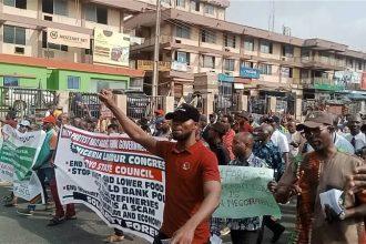 Today, the Nigeria Labour Congress (NLC) organized a protest in Abuja to denounce the prevailing economic hardship gripping the nation