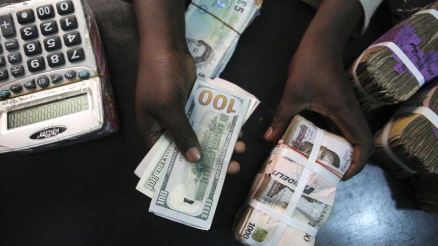 The black market exchange rate between the US dollar and the Nigerian naira continues to face volatility as the divergence between the official and parallel market rates persists.