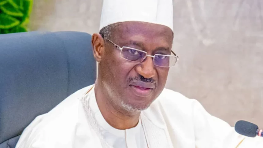 The Federal Government will today lay the groundwork for the construction of 3,112 housing units in the Karsana area of