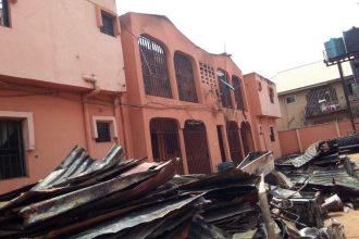 Three children were rescued when a fire gutted a storey building on Obi Onuorah Crescent, behind Okowe Plaza in Asaba