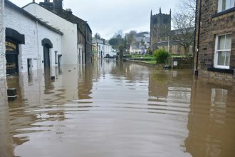 UK to Spend £8 Billion to Stop Future Floods