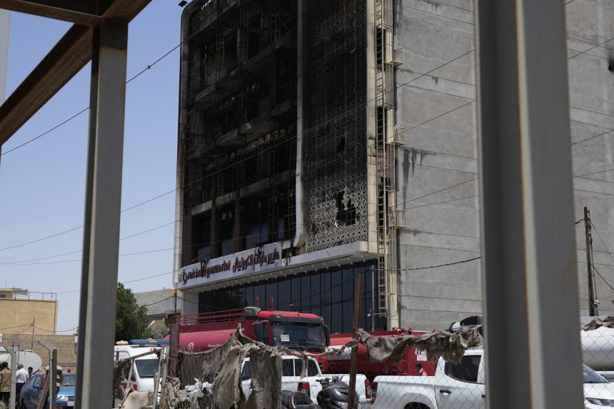 Dozens Killed as Fire Guts Shopping Centre in Iraqi City of Kut