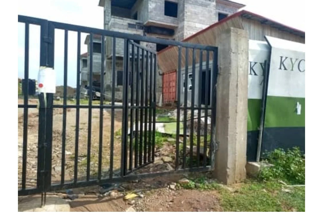 Court Declares KYC Interproject Lacks Legal Title to Disputed Plots, Warns Public Against Transactions