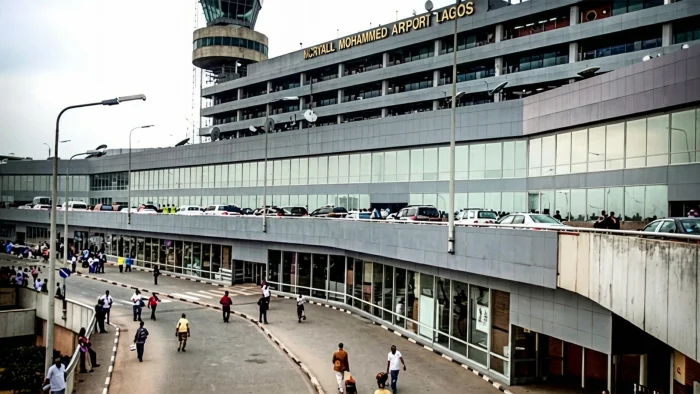 Chaos at Lagos Airport Tollgate as FAAN Enforces Cashless Payment Policy