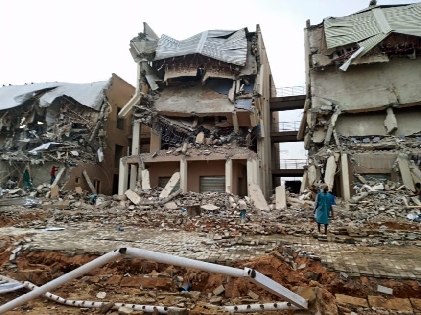 Kano State officials demolishing illegal buildings in Sharada