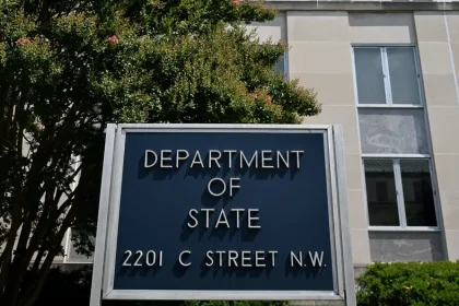US Plans to Revoke Up to 200,000 Visas From Asylum Seekers