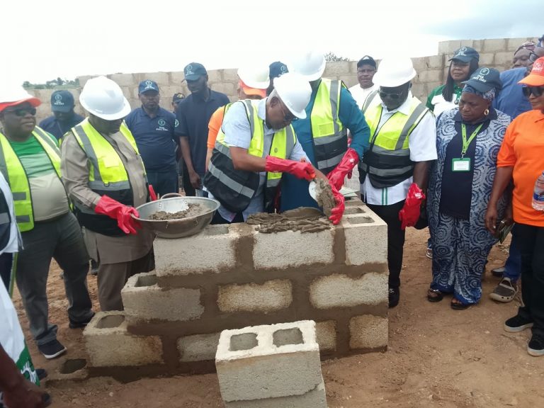 FG Begins 241-Unit Housing Project in Osun, Completes 300 in Abuja
